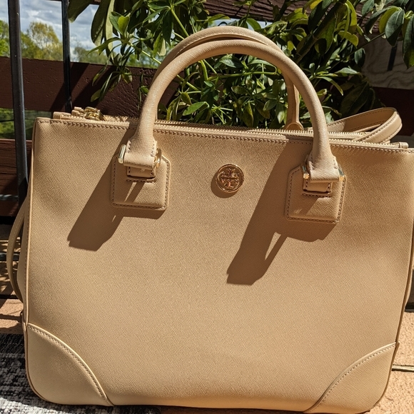 Tory Burch Handbags - Tory Burch Beige Saffiano Leather Top-Handle Tote